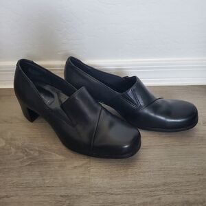 Easy Spirit Efrons Black Leather Dress Pumps Closed-Toe Women's Size 8W